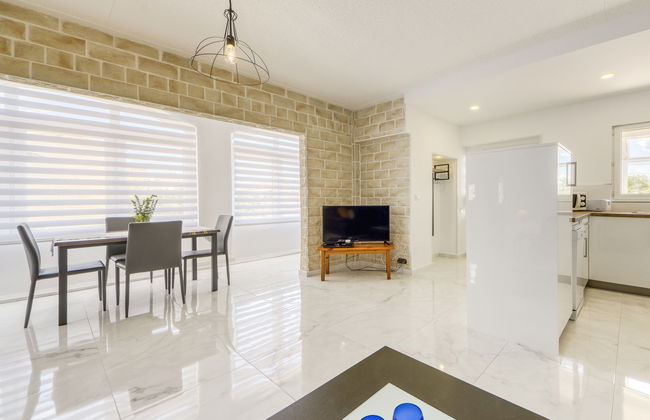 4 bedroom House in Castelló d'Empúries with private pool and garden - Photo 24