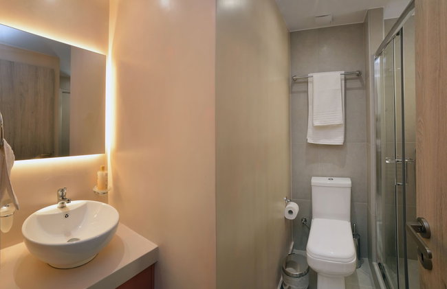 Amara Luxury Suites With Private Hot Tub - Foto 27