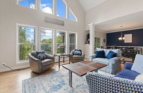 Lake Norman Home Lake Access with Heated Pool & Hot Tub - Foto 9