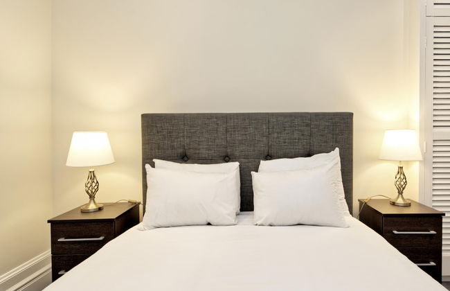 Historic Whitehall Flat in SW1 by Underthedoormat - Foto 8