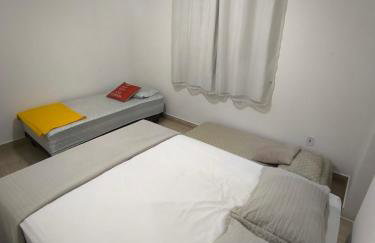 Casa inteira 3 quartos Vila Capri bairro nobre 14 pessoas e 6 carros - Foto 16