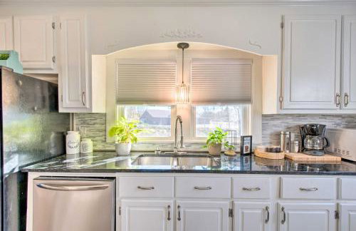 Modern Florence Getaway with Patio and Grill! - Foto 10