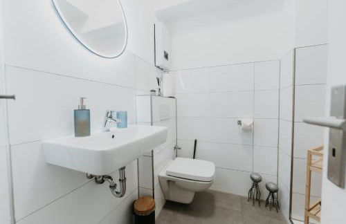 3-Floor Oasis in the Heart of Koblenz, Sleeps 16 - Foto 44