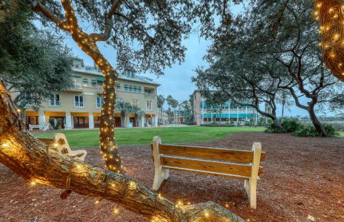 Carillon Beach condo with WiFi balcony pool and beach access - Foto 27