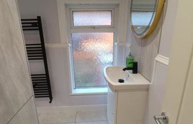 8 bed house 2 miles (7 Mins) from Newcastle centre - Foto 28