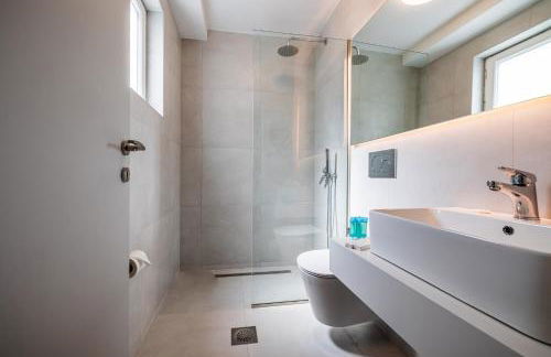 Sappho Studios - Photo 3