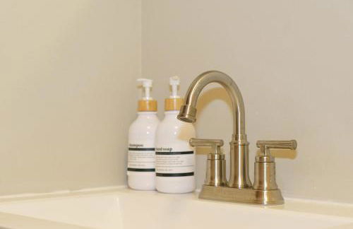 Secluded Catskills Cabin , Cozy and Private - Foto 27