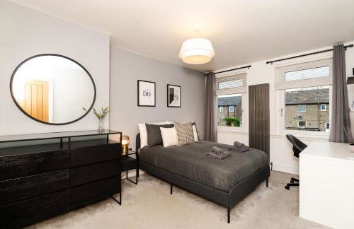 3 Bedroom House-Free Parking-by Holiday Homes - Foto 15