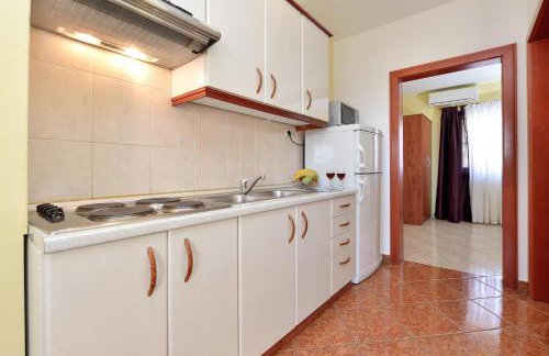 Villa Zdenka with heated pool - Photo 69