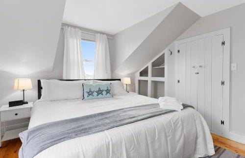 Seaside Serenity Steps to Beach Deck & Porch - Foto 40