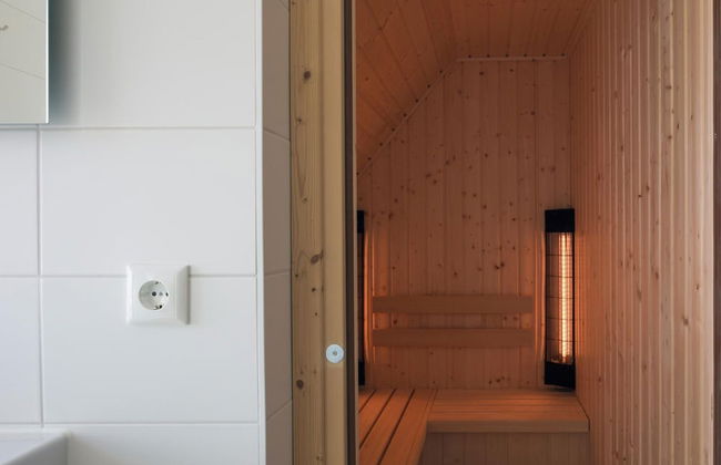 Villa Near Nieuwvliet Beach With Sauna - Photo 10