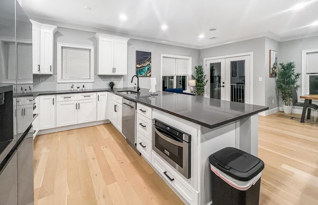 Luxury 2BD 2BA Near Logan Airport and T Station - Foto 7