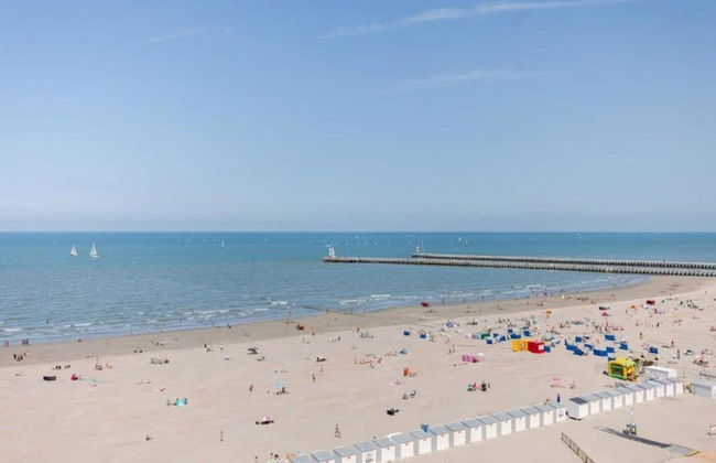 Stylish Westende Getaway - Photo 34