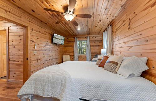 Cabin 2 Peaceful Cabin Near River with Fire Pit and Hot Tub - Foto 5