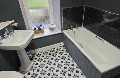 3-bed Cottage - Fast Wifi-big Garden - Town Centre - Foto 53