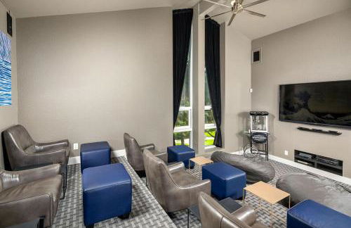 Huge Oceanside Private 2BR Apartment-Pool-Gym-Spa - Photo 24