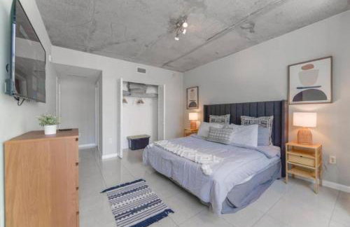 Amazing Condo with Pool at Midblock Miami - Foto 7