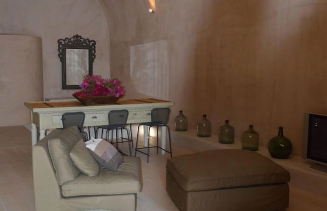 Pyrgos Old winery villa - Photo 19