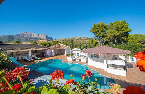 Villa Belmonte FAMILY VILLA - Photo 1