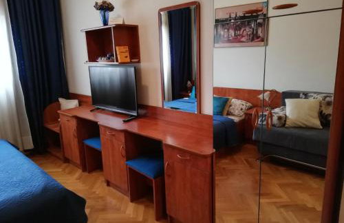 Happy Brothers - Center of Split - Foto 25