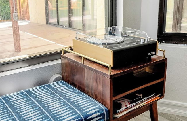 Poolside Palm Springs Paradise - Foto 23