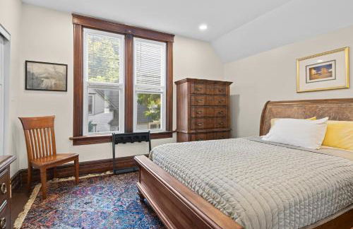 The Glarum House - Gorgeous Historic Home & AC! - Foto 37