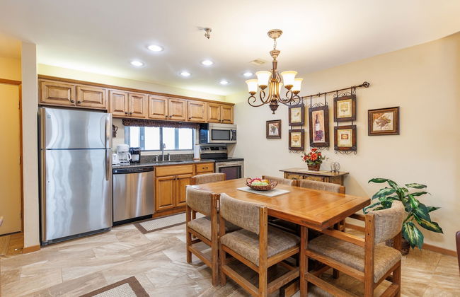 Seven Springs Stoneridge 3 BR Condo, Private Deck by RedAwning - Foto 7