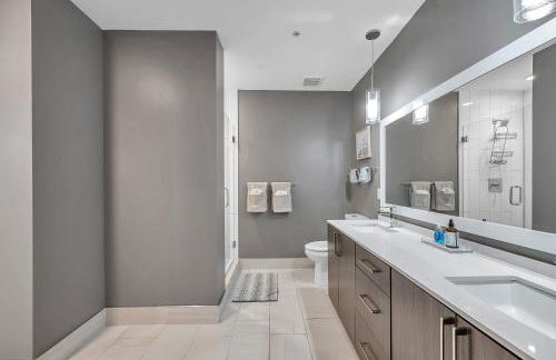 Luxury 1 BR with DEN Downtown Tampa Apt - City Views, Rooftop Pool, Workspace - Foto 16