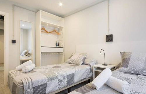 Stay U-nique Apartments Llobregat - Photo 24