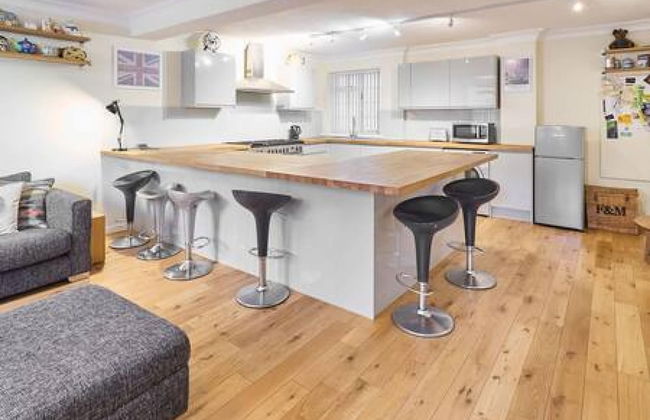 Host Stay Cobb Court - Foto 11