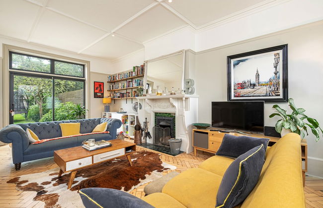 Chic and Colourful Family Home by Underthedoormat - Foto 1