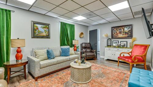 8 Mi to Tarpon Springs Sponge Docks Gem with Games - Foto 3