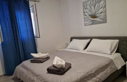 "Heaven on earth" with pool - Photo 13