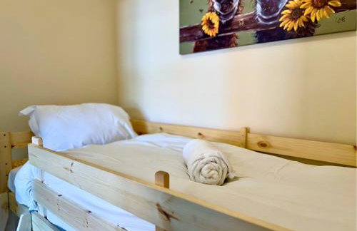 Pool Table 1-Bedroom House, near City Centre and Public Transport, Dog Friendly, Sleeps 5, Free Parking - Foto 37