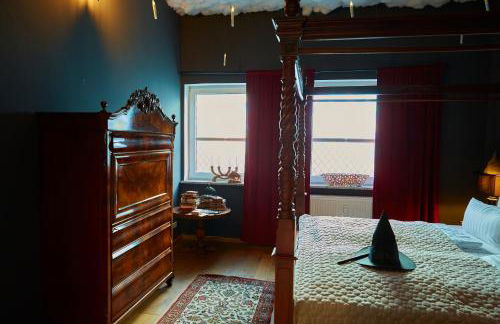 Wizard Apartment Hamburg - 3 Schlafzimmer - 156 qm mit Dachterrasse - bis 10 Personen - Dusche & Badewanne - Küche - Smart TV - kostenloser Parkplatz - Foto 16