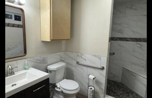 Backyard Oasis in Brownsville! - Photo 9