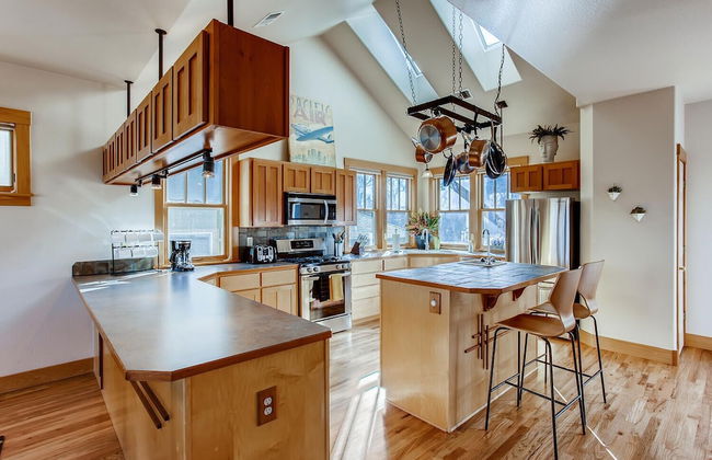 Brilliant Posh Home - Backs to Poudre River Trail - Foto 14