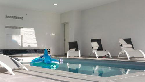 Villa Azénor Bretagne Piscine Intérieure Partagée toute l'année 100m plage - Foto 2, sunbed