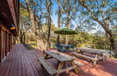 Hill country gem with private pool, deck, firepit, Ping-Pong, foosball, & WiFi - Photo 45