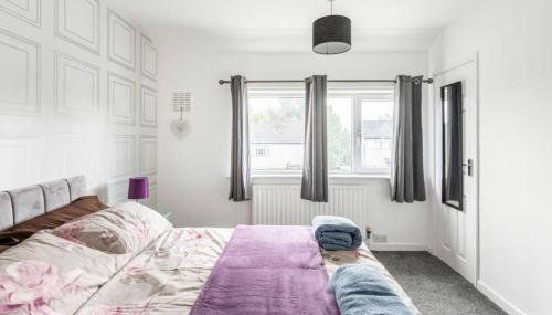 3 Bed House - Sleeps 5 - Parking - Garden - Wifi - Foto 2