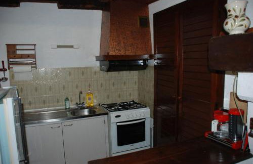 Maison typique à coté d'une église du XIIeme - Foto 6