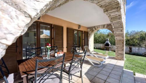 Villa LUMARE TERRA - Garden & Pool in Istria - K13 - Foto 4