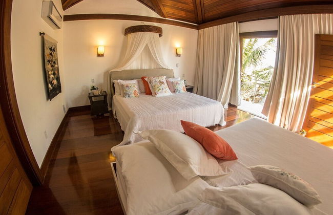 Mansão Exuberante Pé na Areia Ferradura - Photo 12