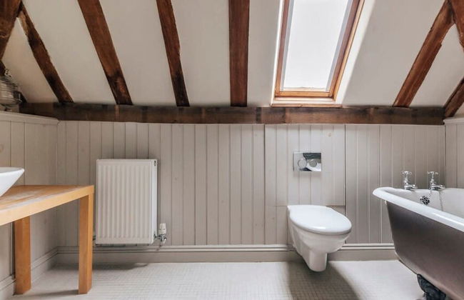 Lavish Tudor Estate Gardens - Sleeps 25 - Foto 52