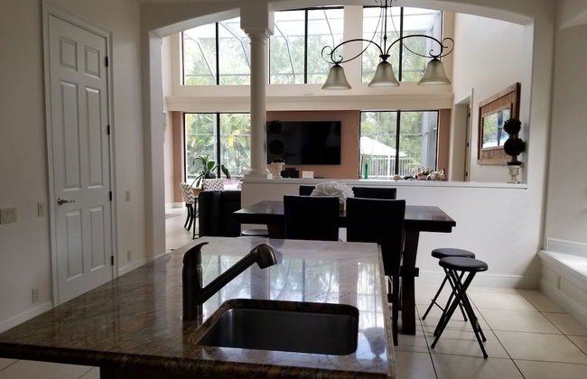 Mansion Getaway - Sleeps 24 - Foto 18