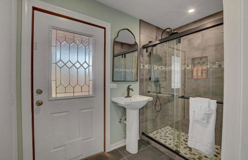 Buddha Mansion Luxury Resort - 8BR Modern, HotTub, Huge pool, Sauna, BBQ grill, Game Room - Foto 40