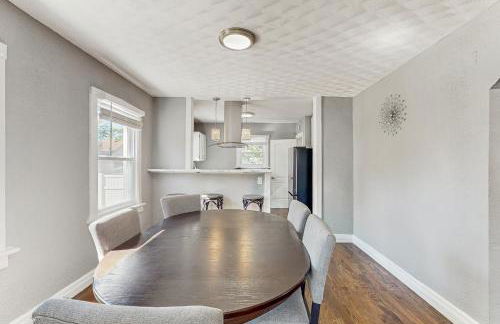 Near Beach! Group-Friendly Michigan City Retreat - Photo 7