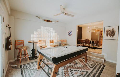 Cowboy Den-Private Hot Tub-Game Room-Pet Friendly-No Pet Fees! - Foto 56