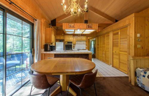 Glen Lake Cabin in the Woods - Photo 17