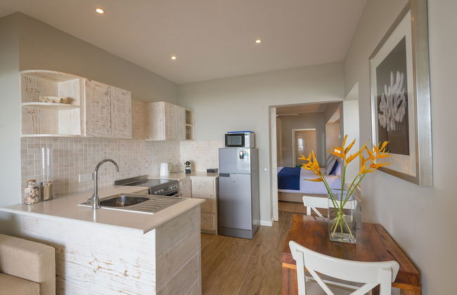 Le Nautique Luxury Beachfront Apartments - Photo 12